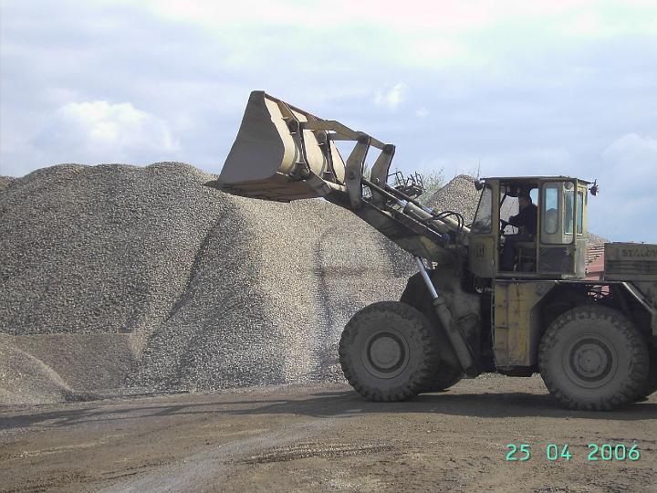 Погрузка щебня МОАЗ 40484