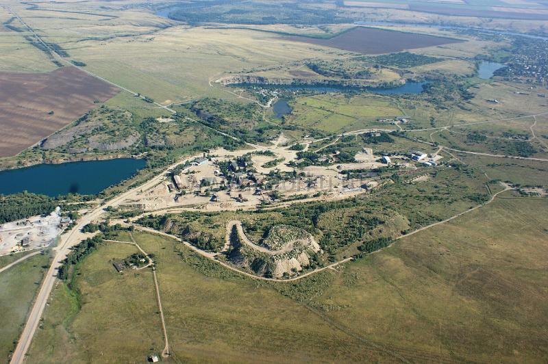 Завод со стороны карьера.